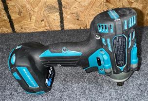 Makita xwt15 online